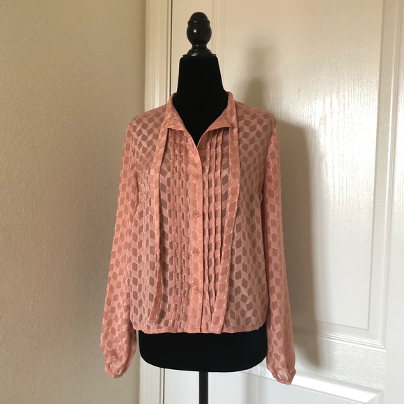 Geometric Blouse - Picture 3 of 5
